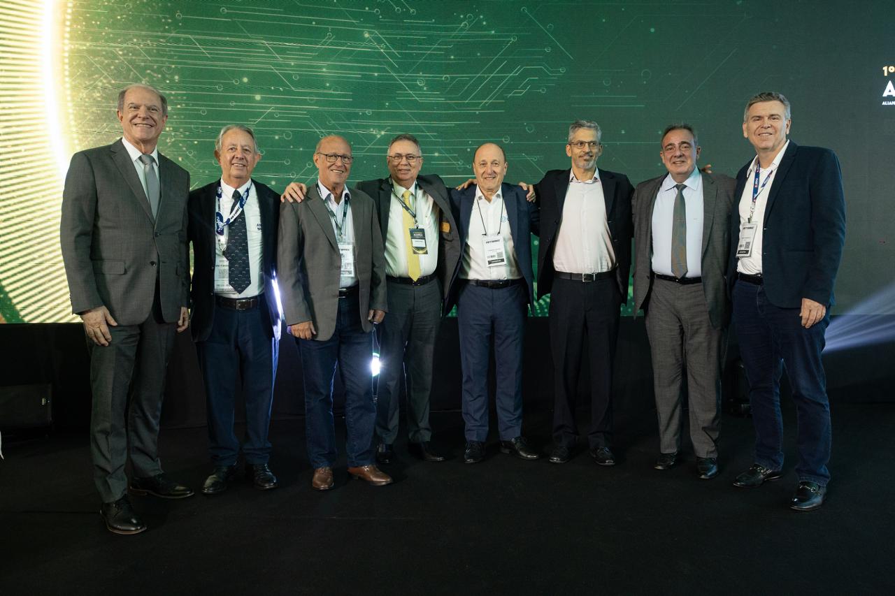 No momento, você está visualizando 1º Congresso Aliança do Aftermarket Automotivo apresenta principais bandeiras que as entidades do setor defendem para o mercado brasileiro